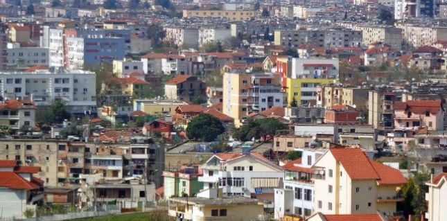 ALUIZNI: Pjesa e dyte e 900 pronareve qe do te marrin parate